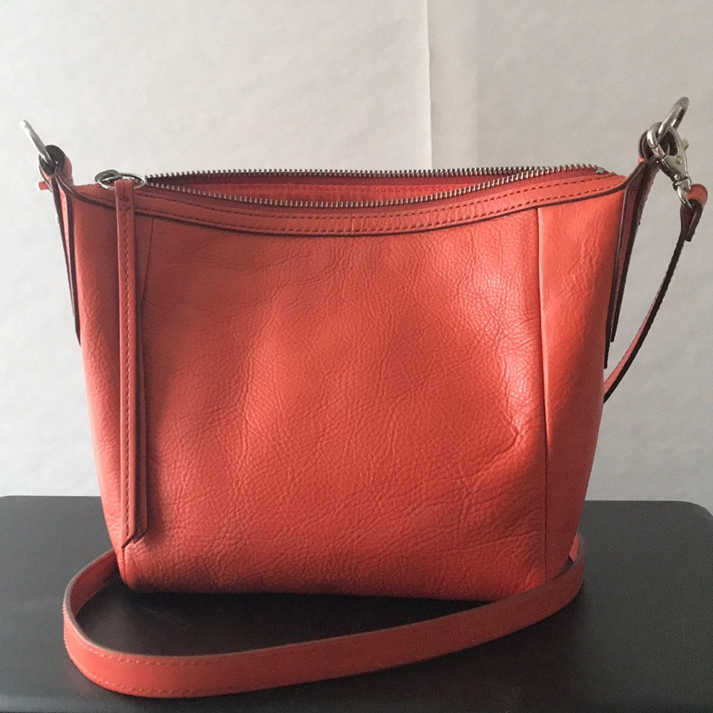 Fossil purse